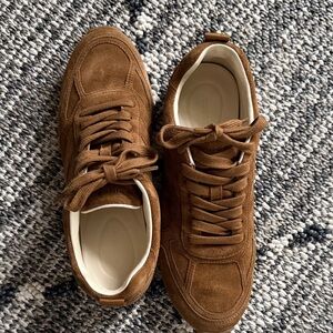 NWOT Vince Brown Suede Sneakers